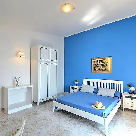 Villa Bomerano Sleeps 10 With Pool Air Con And Wifi