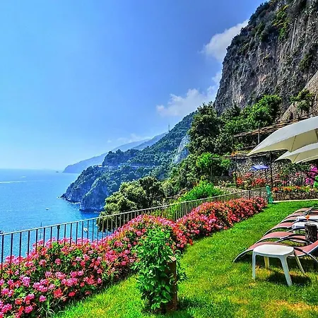 Villa Bomerano Sleeps 10 With Pool Air Con And Wifi