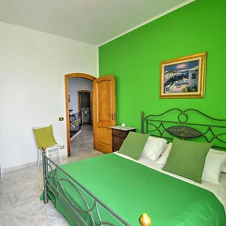Bomerano Sleeps 10 With Pool Air Con And Wifi Villa
